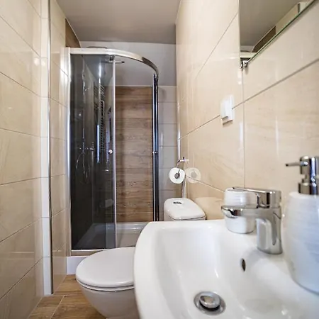 Holiday home Chatki Nad Potokiem Gronkow